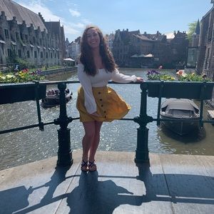 Meet your Posher, Madeline